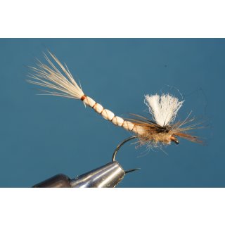 Cremefarbene  Maifliege mit Extended Body mit Widerhaken 8