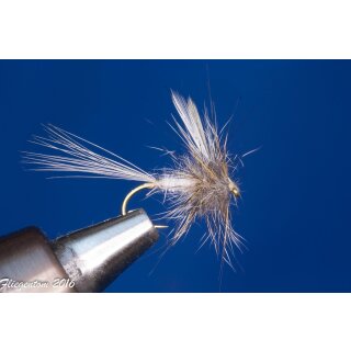 No hackle Blue Dun barbless 10